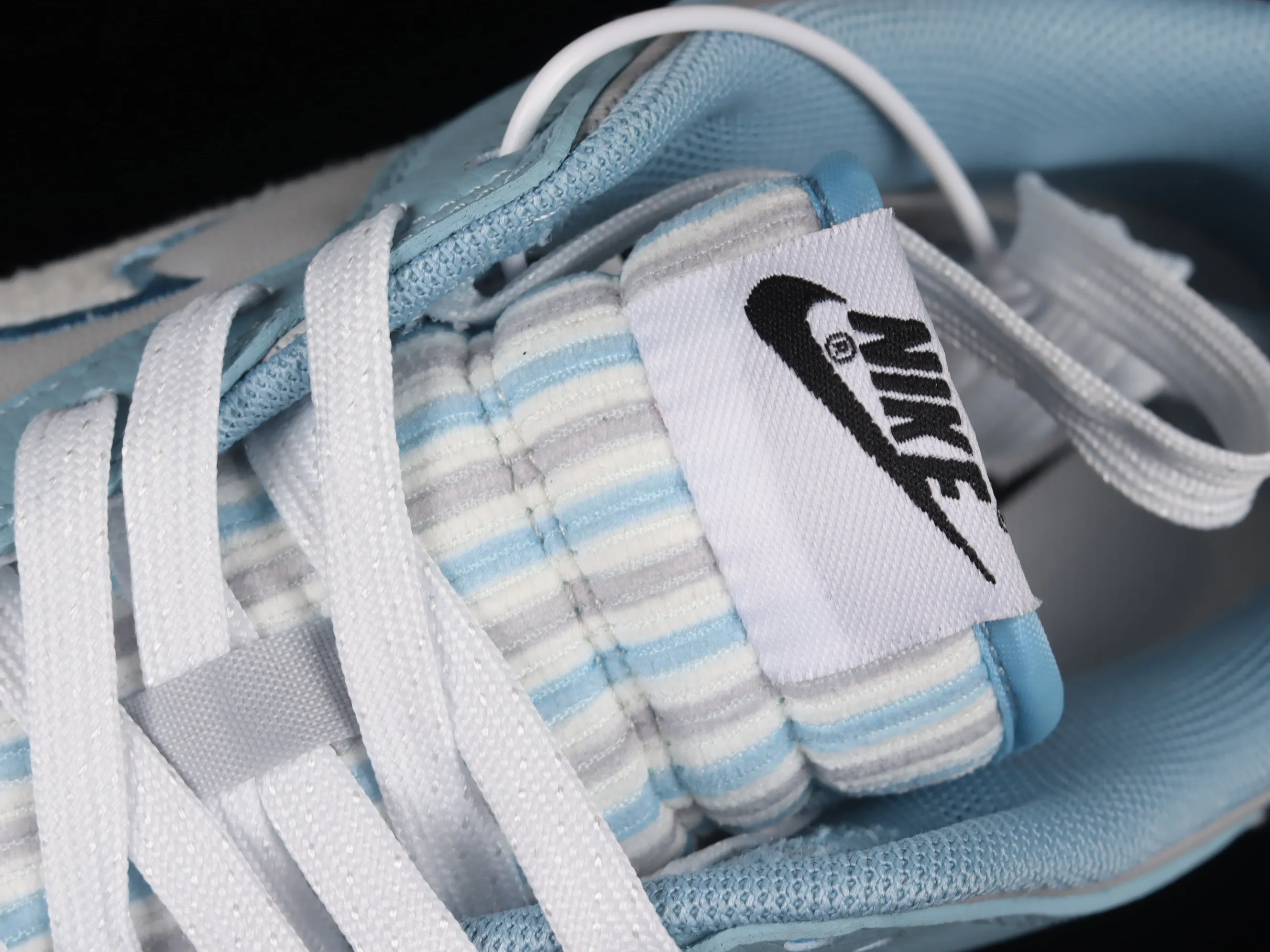 All Categories Nk SB Dunk Series Nk SB Dunk Low Low-top sneakers Cost-effective version Nk Dunk Low Retro Blue and gray color matching SB low-top sports and leisure sneakers FB1871-011
